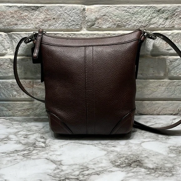 Coach Vintage Brown Pebbled Leather Crossbody Shoulder Bag Sling in GUC - Picture 2 of 16